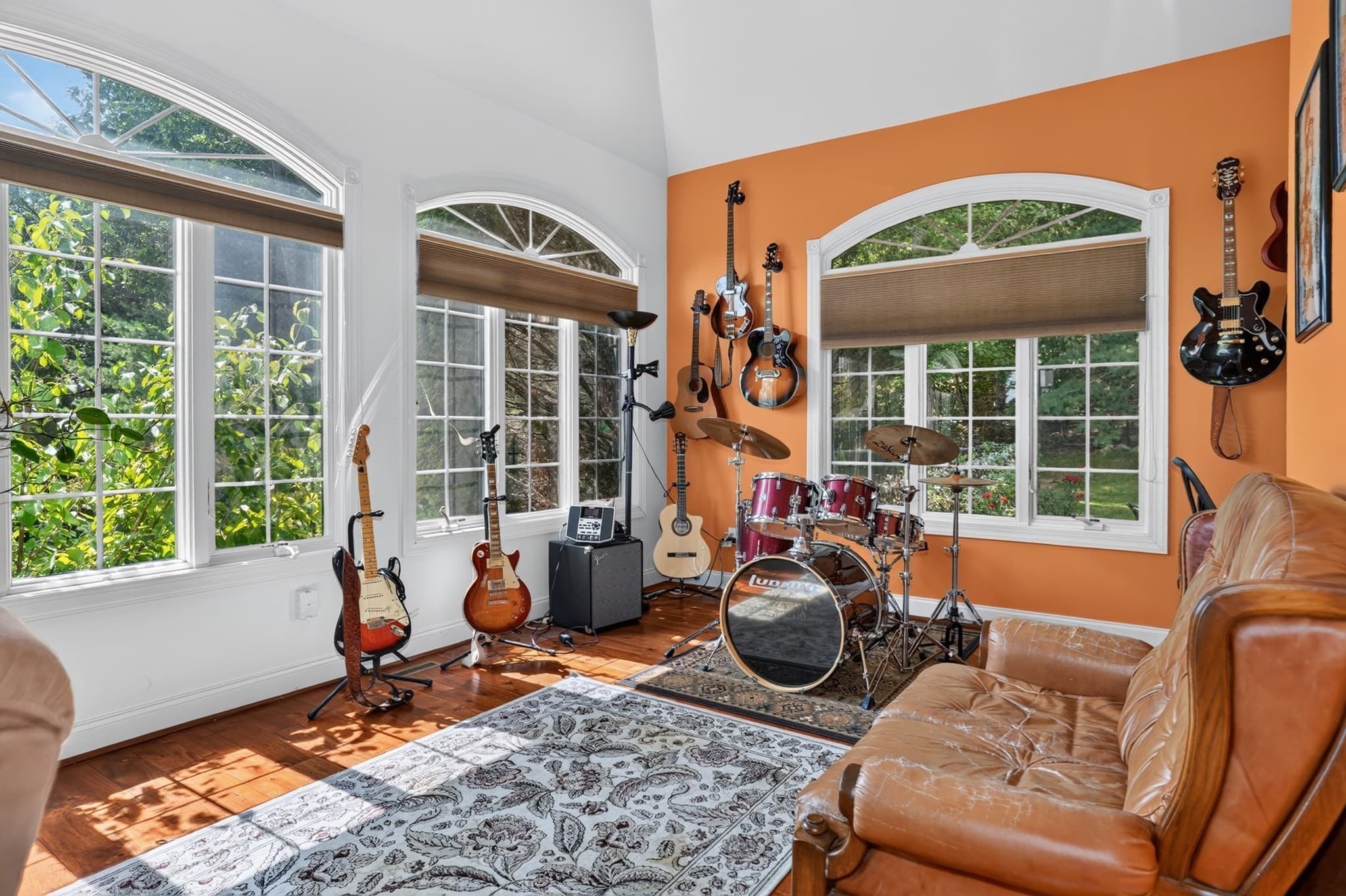 Single Family Residence at 18 Valley View Dr, Grafton MA 01536, Grafton, photo 14 of 37