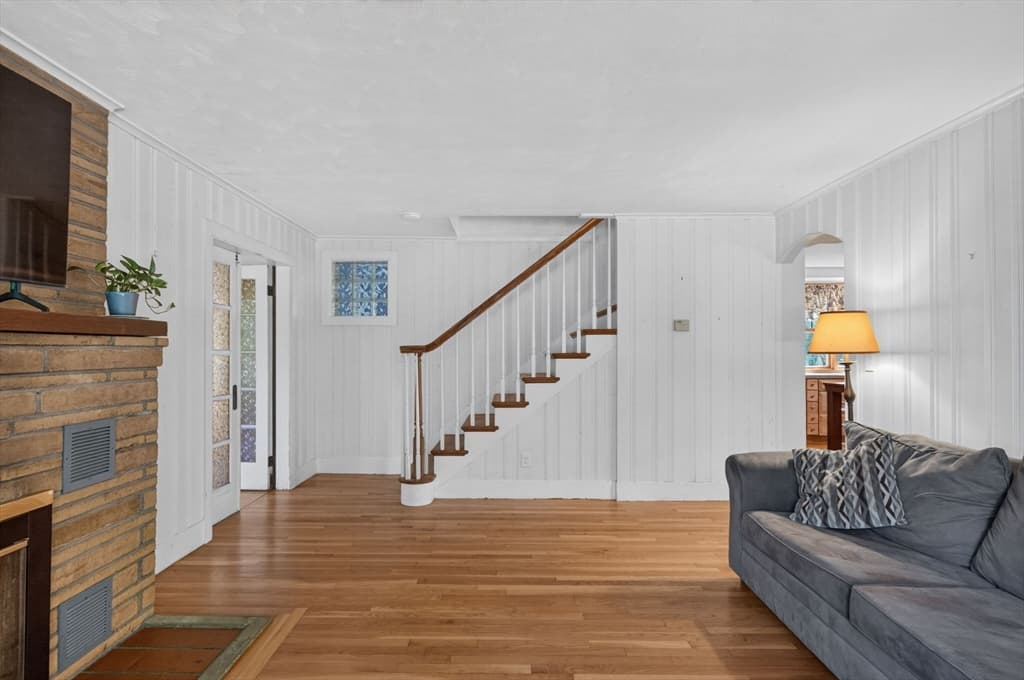 40 Oak St, Bellingham MA 02019 photo 16