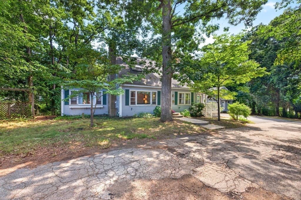 40 Oak St, Bellingham MA 02019 photo 3