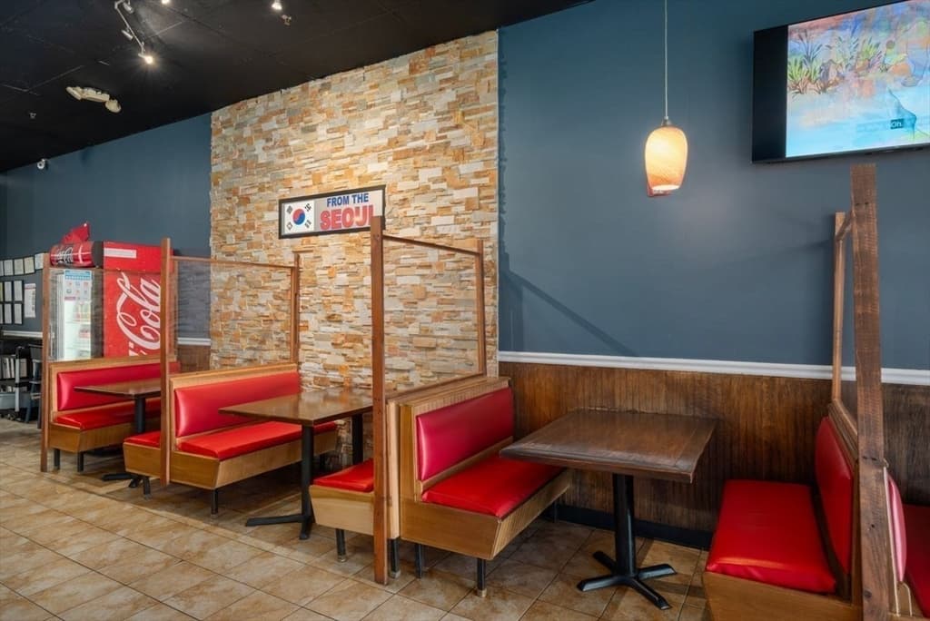 127 Faunce Corner Rd, Dartmouth MA 02747 photo 9