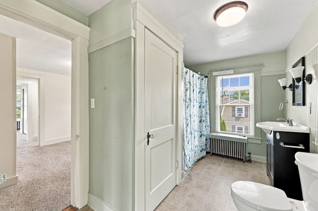 15 Hampstead St, Lowell MA 01852 photo 13