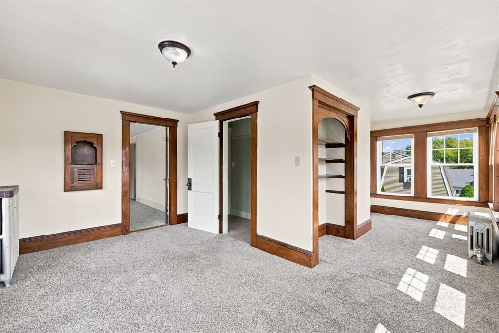 15 Hampstead St, Lowell MA 01852 photo 16