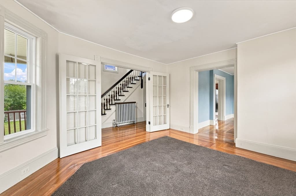 15 Hampstead St, Lowell MA 01852 photo 7