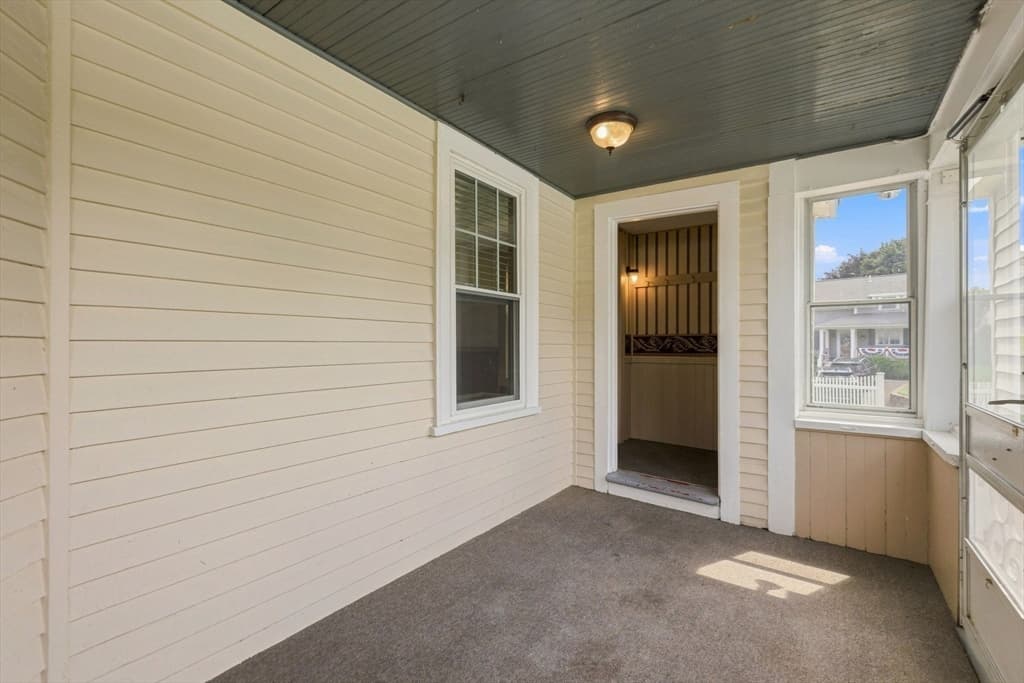 15 Hampstead St, Lowell MA 01852 photo 36
