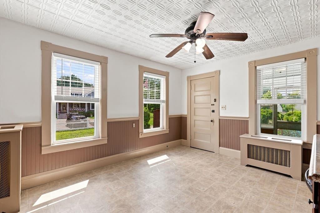 15 Hampstead St, Lowell MA 01852 photo 28