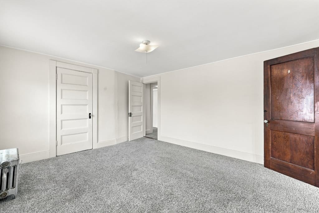 15 Hampstead St, Lowell MA 01852 photo 19
