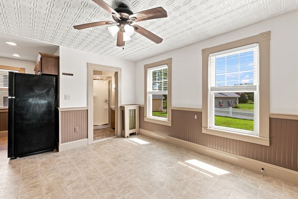 15 Hampstead St, Lowell MA 01852 photo 25