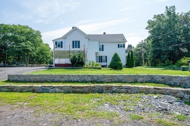 Multi Family at 25 East St, Grafton MA 01536, Grafton, photo 4 of 42