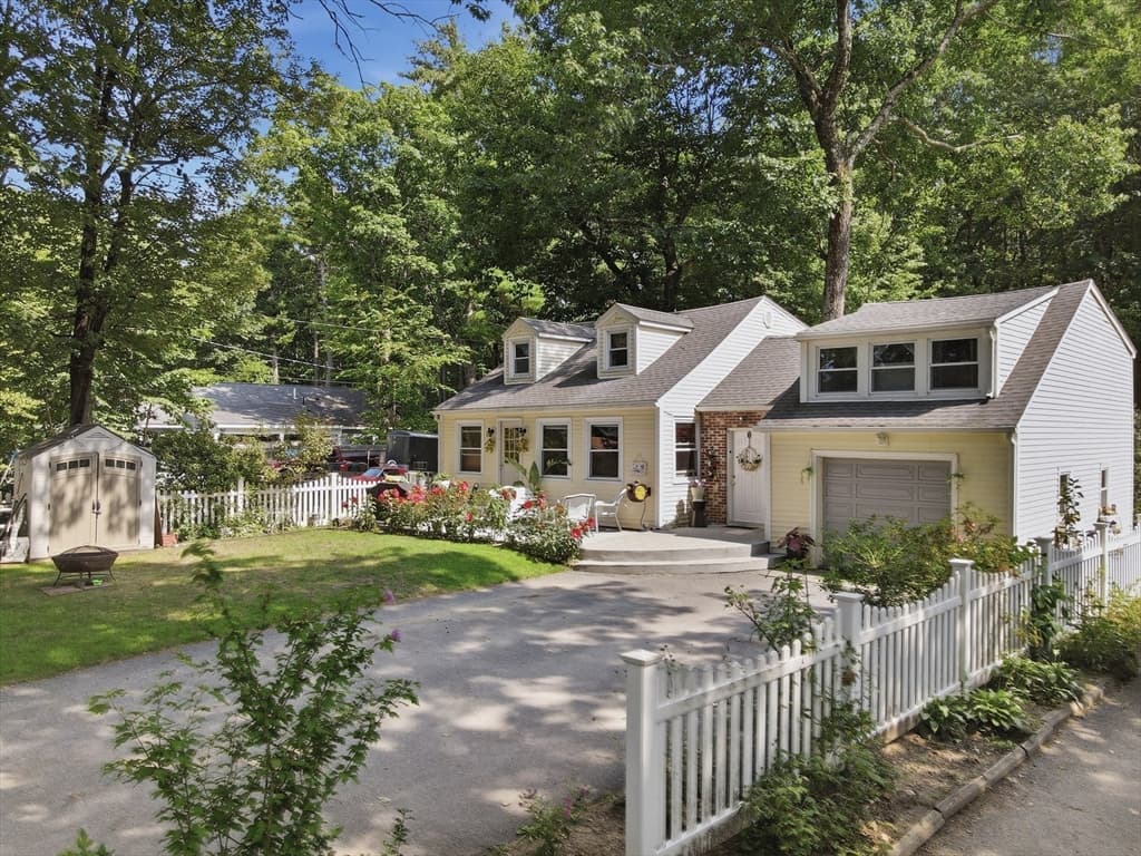 20 S Shore Rd, Westminster MA 01473 photo 2