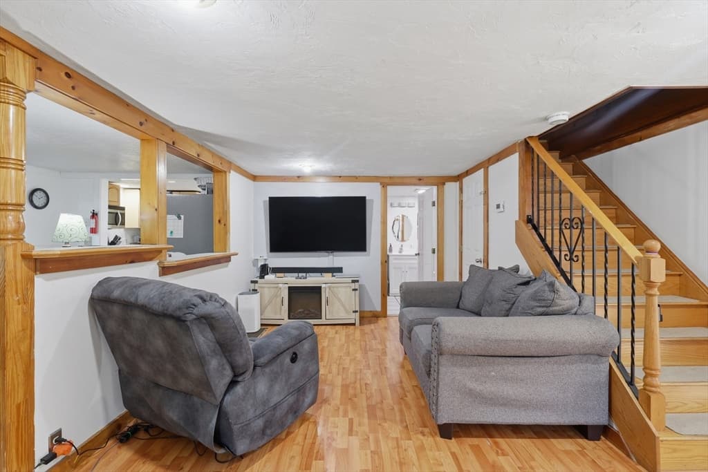 20 S Shore Rd, Westminster MA 01473 photo 7