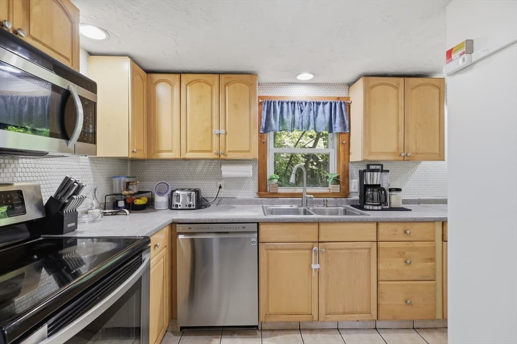 20 S Shore Rd, Westminster MA 01473 photo 9