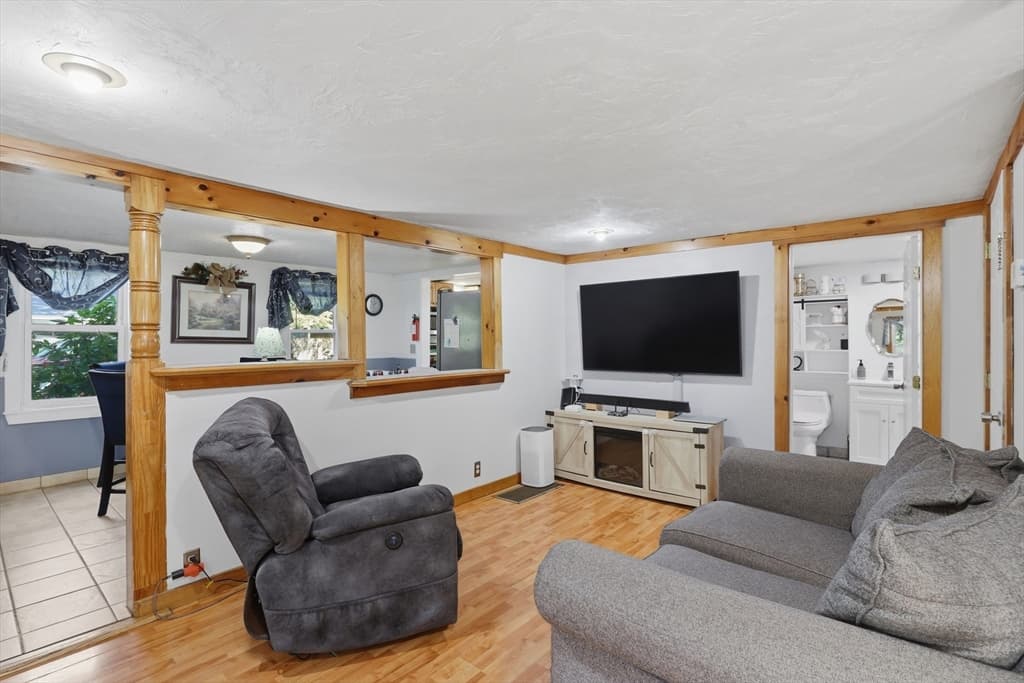 20 S Shore Rd, Westminster MA 01473 photo 8