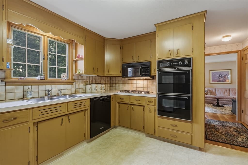 71 Cedar Rd, Longmeadow MA 01106 photo 23