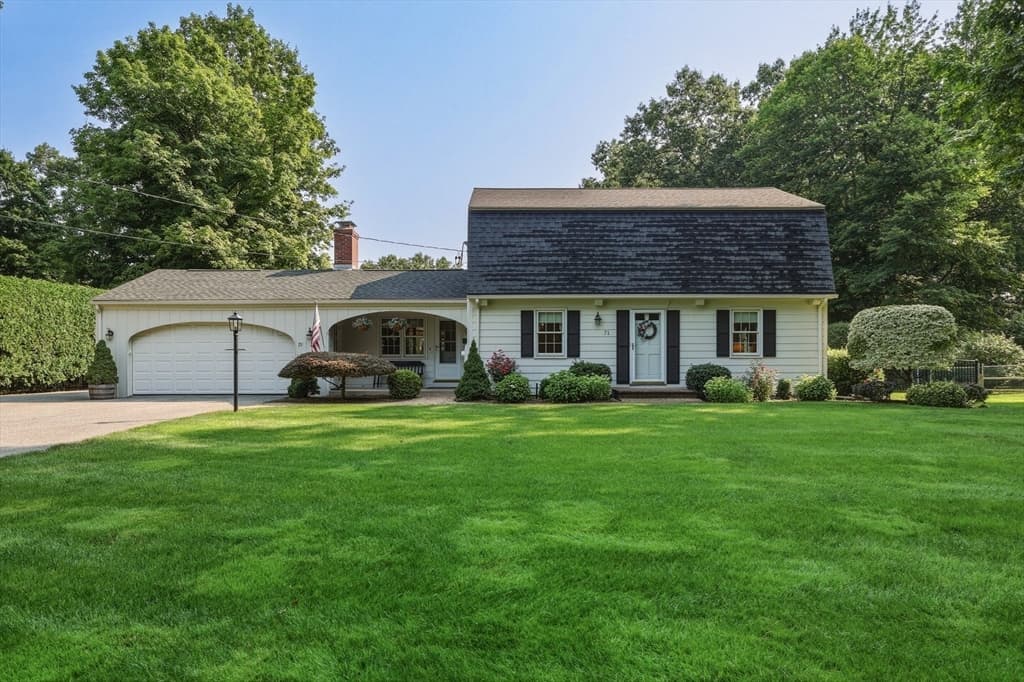 71 Cedar Rd, Longmeadow MA 01106 photo 3