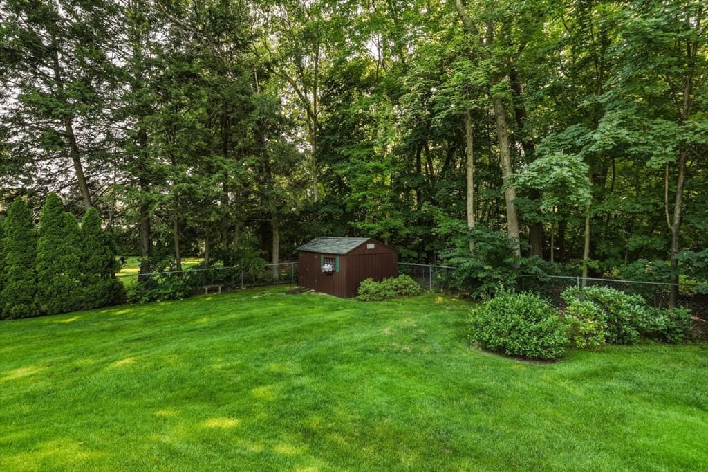 71 Cedar Rd, Longmeadow MA 01106 photo 5