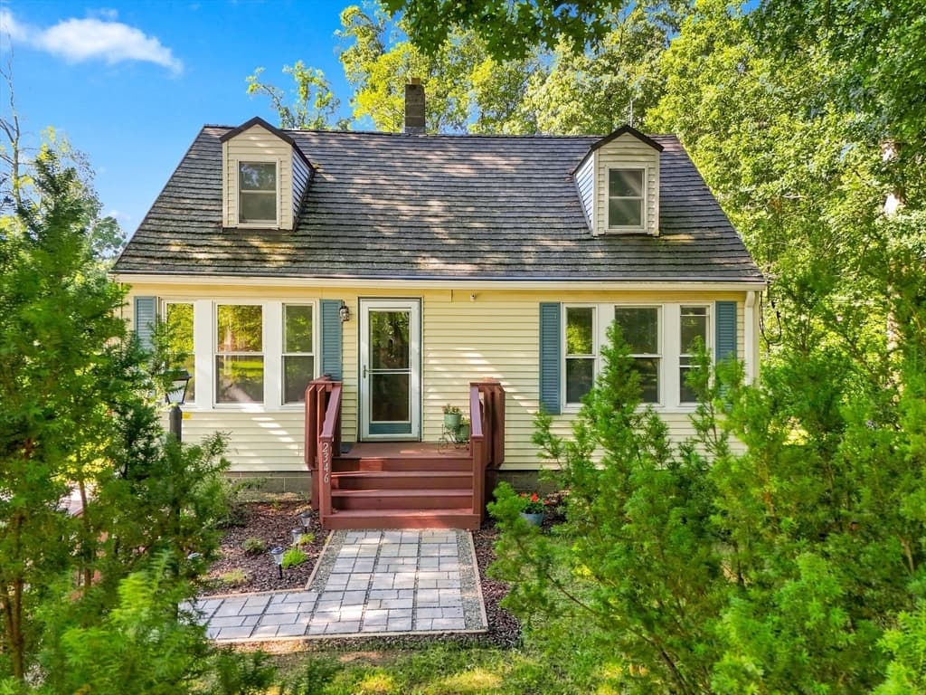 2346 Main St, Lancaster MA 01523 photo 2