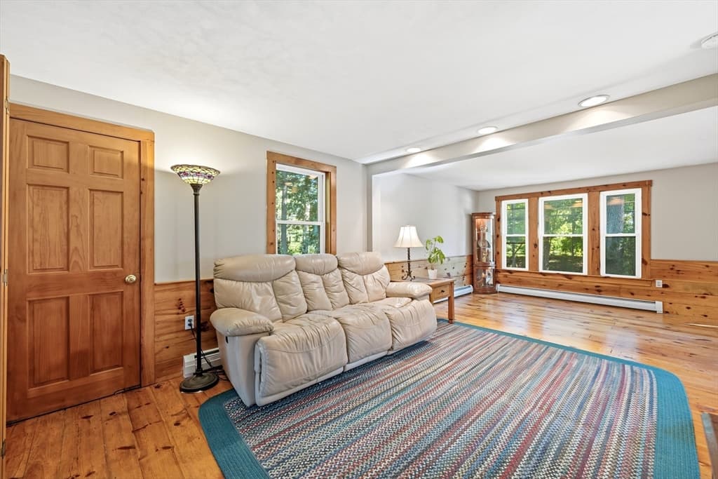2346 Main St, Lancaster MA 01523 photo 9