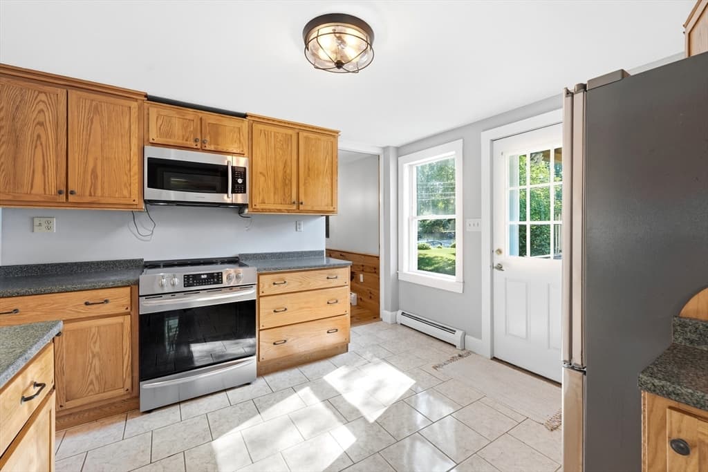2346 Main St, Lancaster MA 01523 photo 15