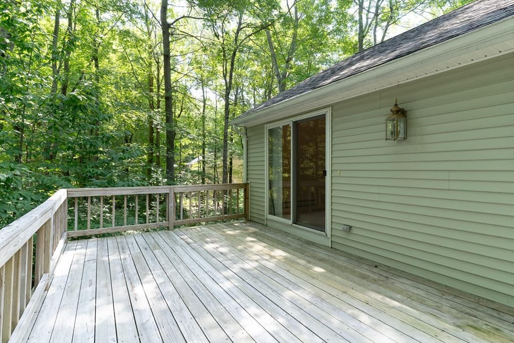 611 Henshaw St, Leicester MA 01542 photo 41