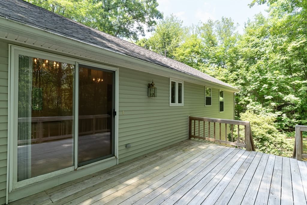 611 Henshaw St, Leicester MA 01542 photo 37