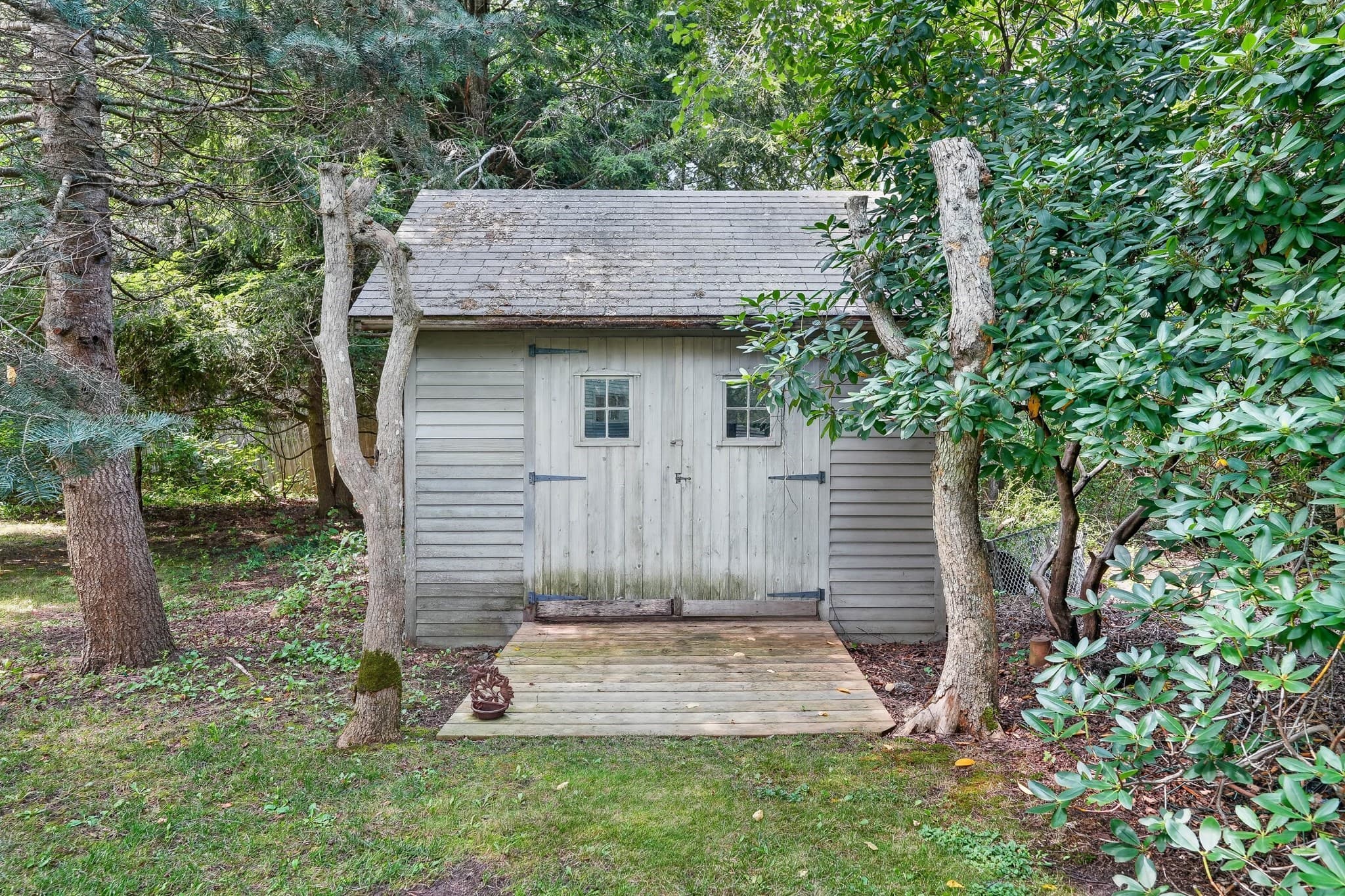 Single Family Residence at 99 Oak Lane, West Tisbury MA 02575, photo 30 of 31