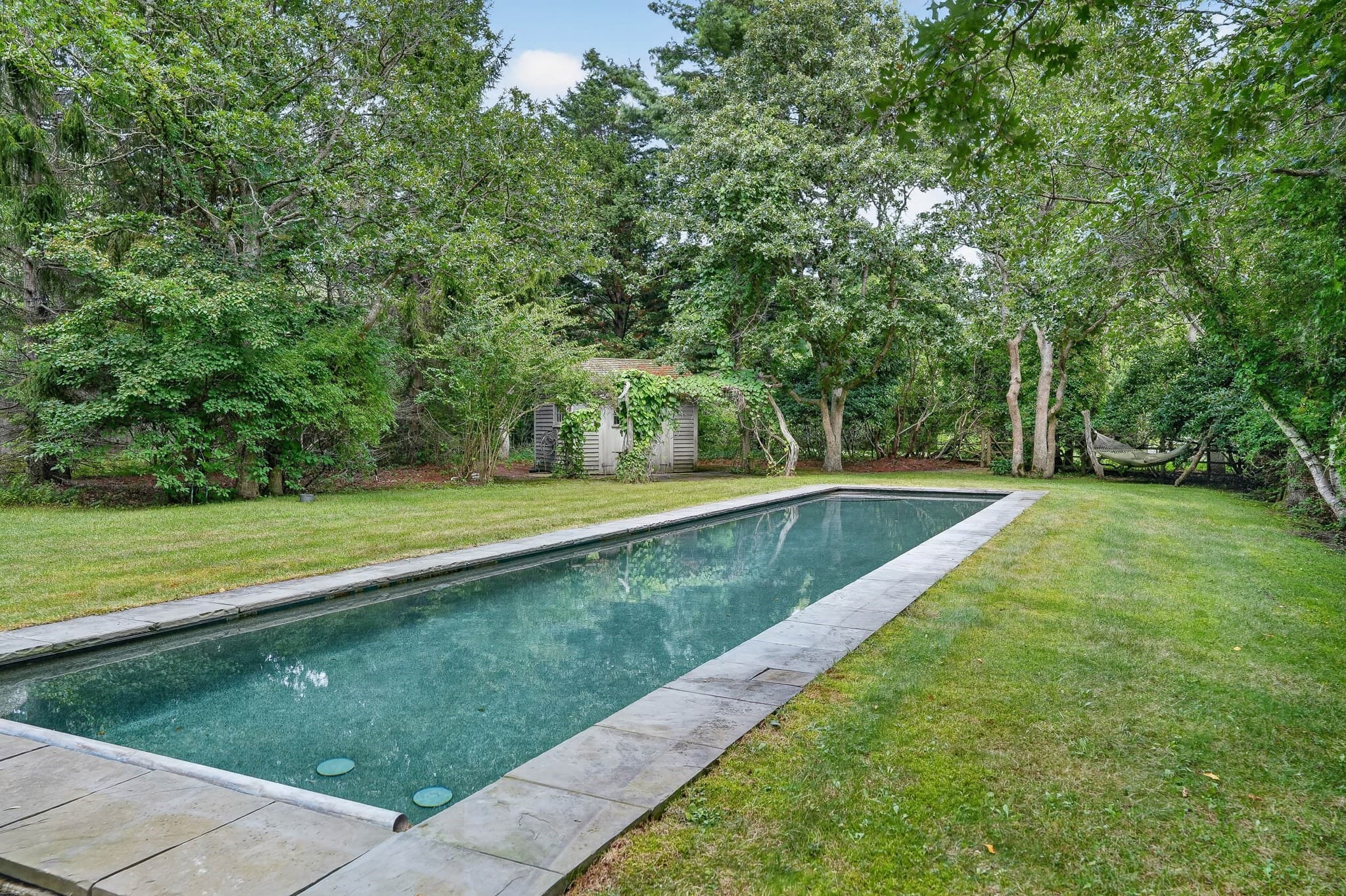 Single Family Residence at 99 Oak Lane, West Tisbury MA 02575, photo 18 of 31