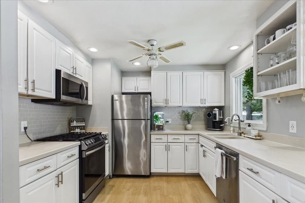 36 Regal St, Holliston MA 01746 photo 6