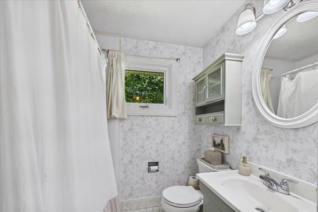 36 Regal St, Holliston MA 01746 photo 18