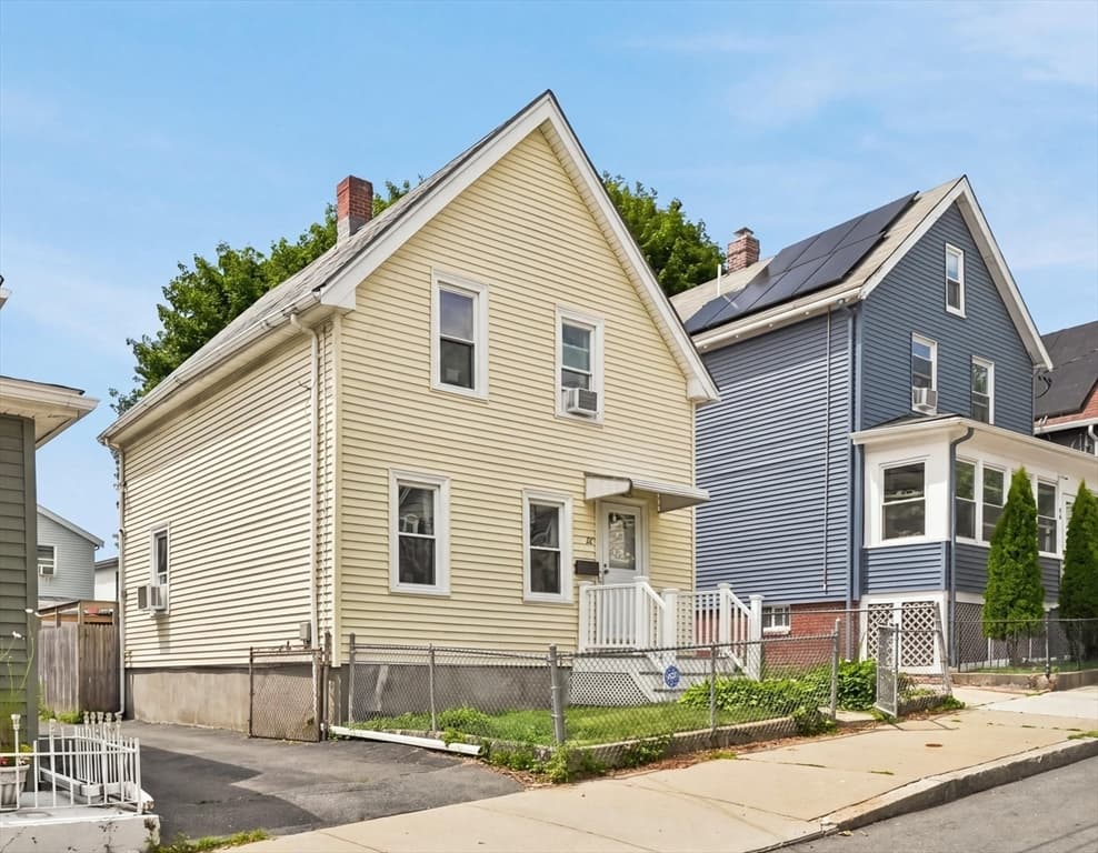 32 Villa Ave, Everett MA 02149 photo 2