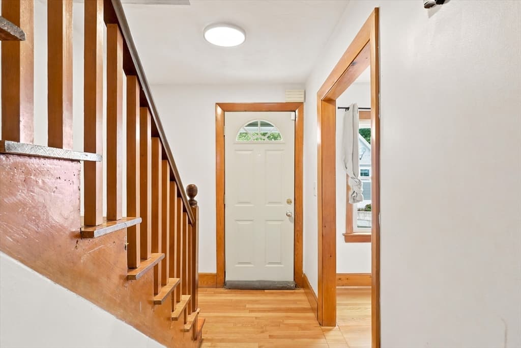 32 Villa Ave, Everett MA 02149 photo 5