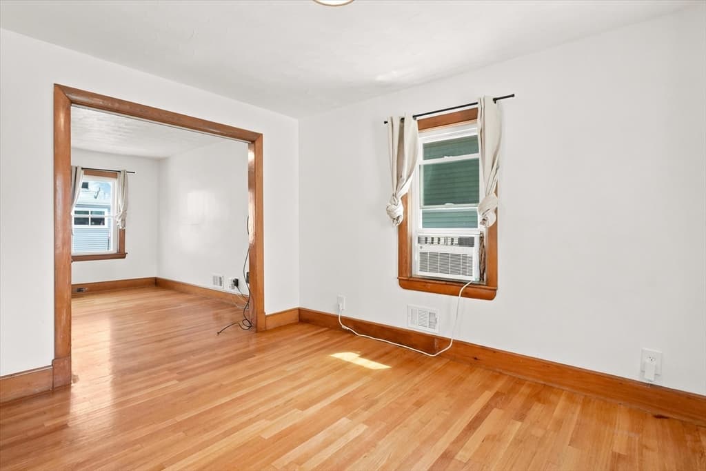 32 Villa Ave, Everett MA 02149 photo 10