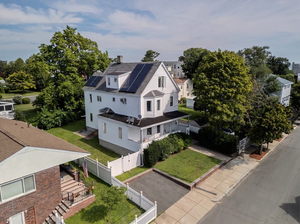 85 Arlington, Revere MA 02151 photo 3