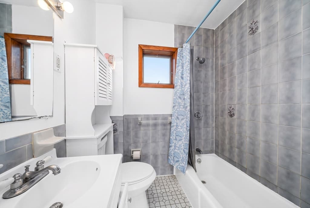85 Arlington, Revere MA 02151 photo 25