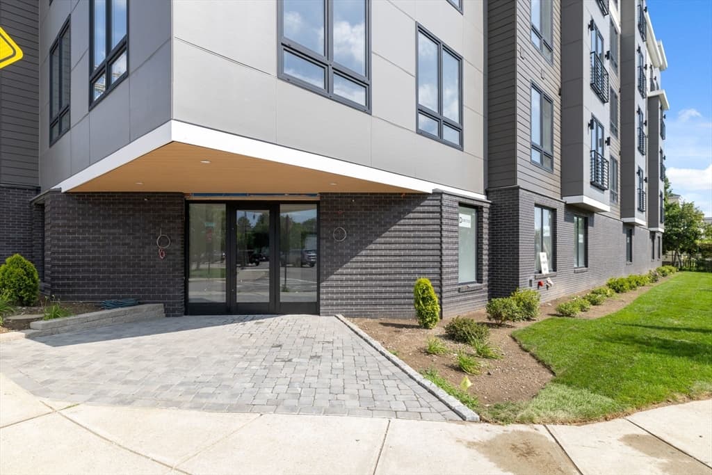 66 Mcgrath # 201, Quincy MA 02169 photo 26