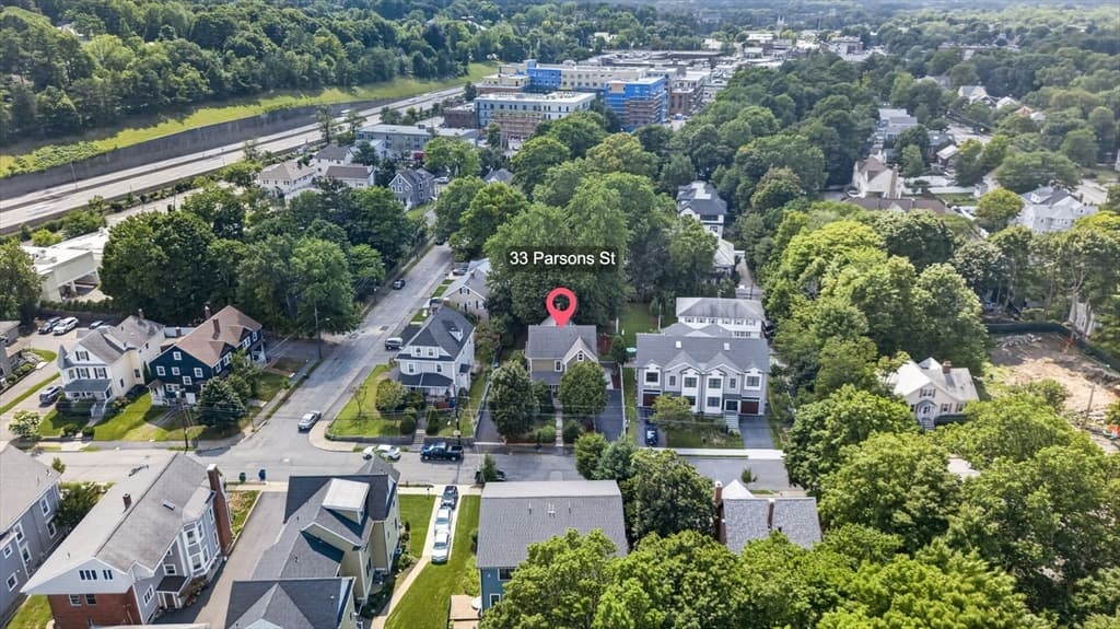 33 Parsons St, Newton MA 02465 photo 2
