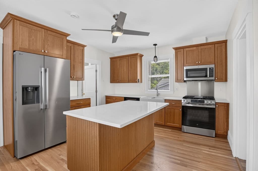 33 Parsons St, Newton MA 02465 photo 6