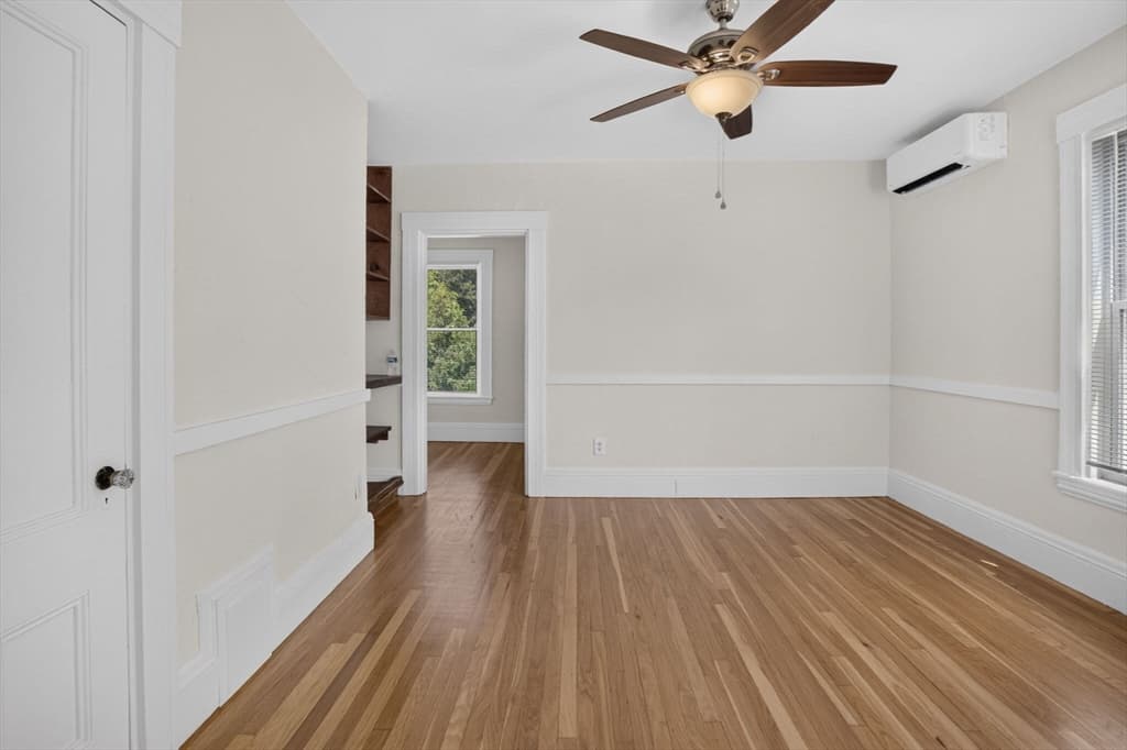 33 Parsons St, Newton MA 02465 photo 11
