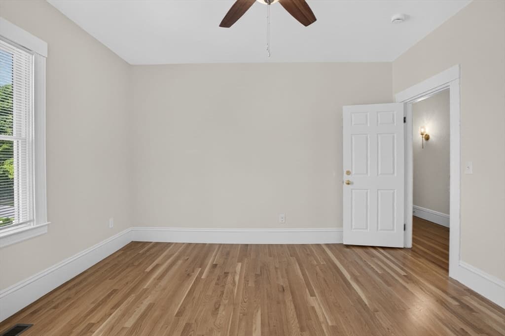 33 Parsons St, Newton MA 02465 photo 25