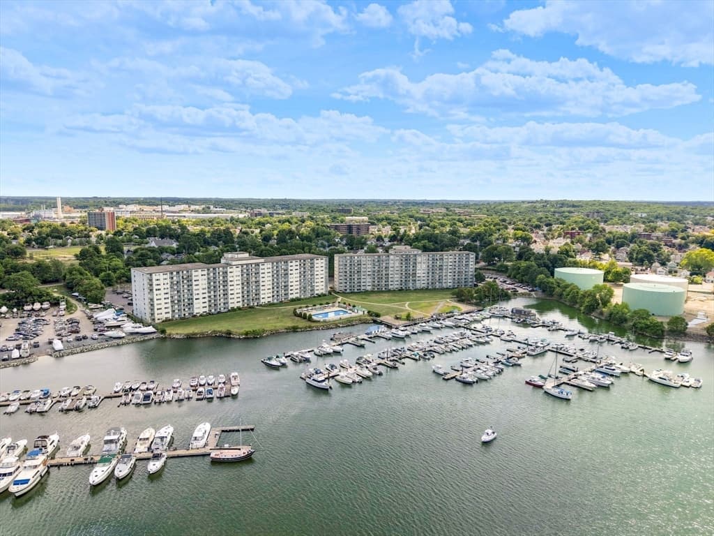 100 Cove Way # 802, Quincy MA 02169