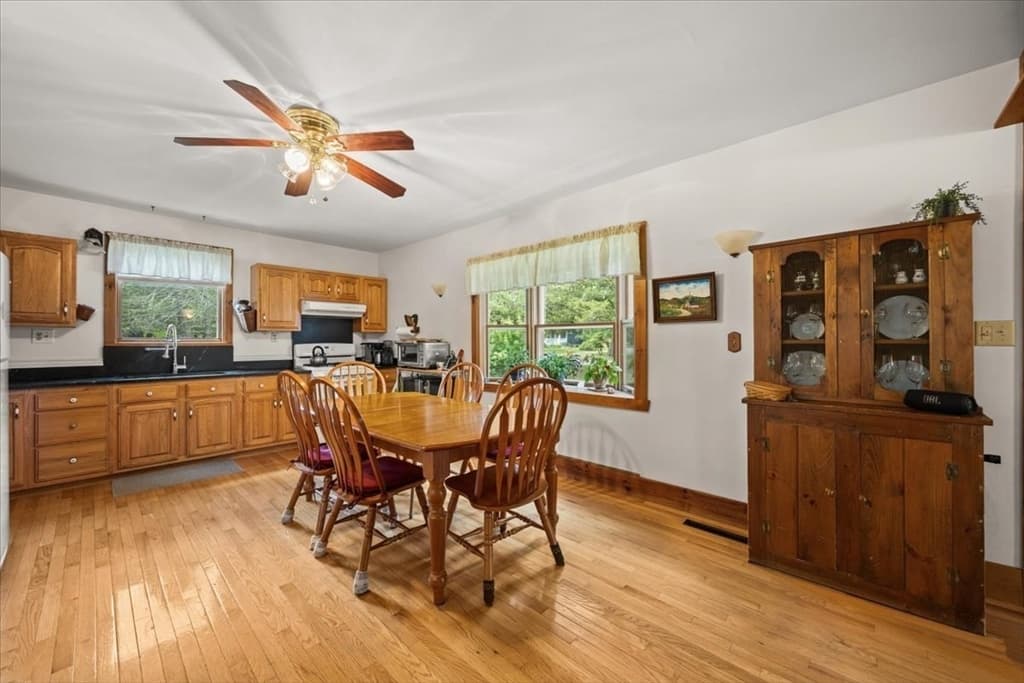 13 Lakeside Ave, Lakeville MA 02347 photo 10