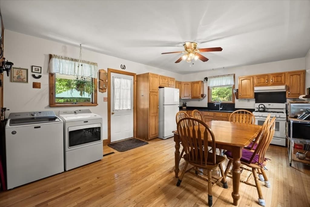 13 Lakeside Ave, Lakeville MA 02347 photo 8