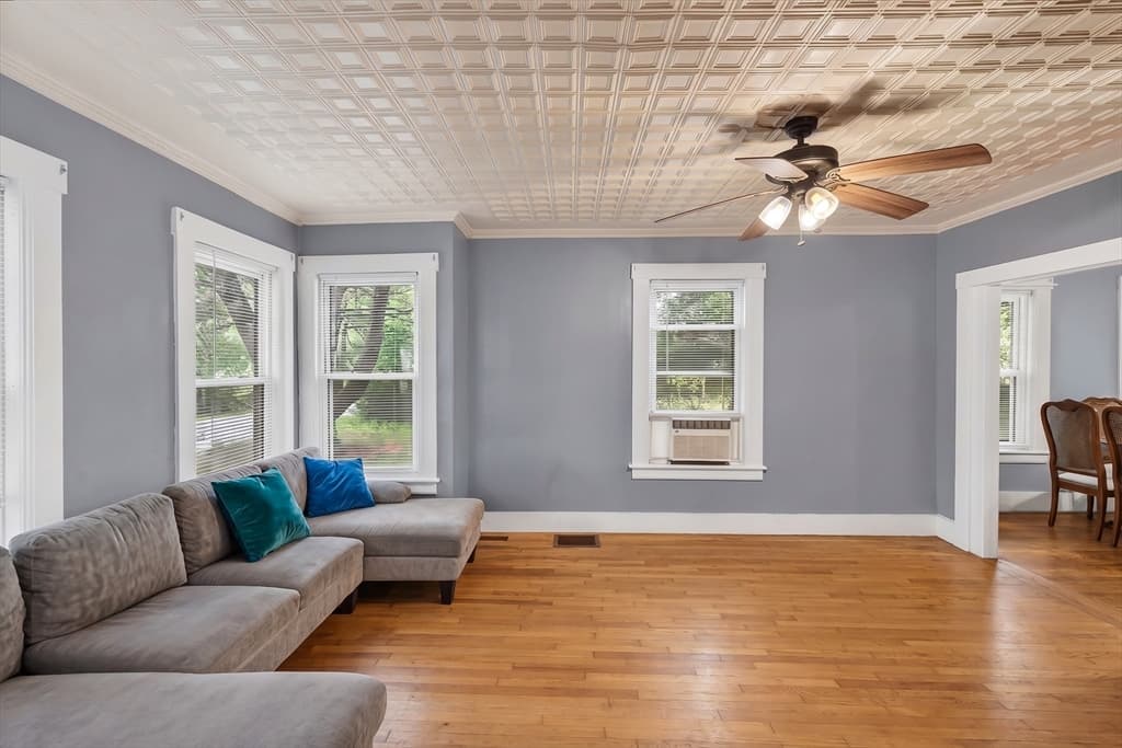 68 Harvard Ave, Athol MA 01331 photo 9