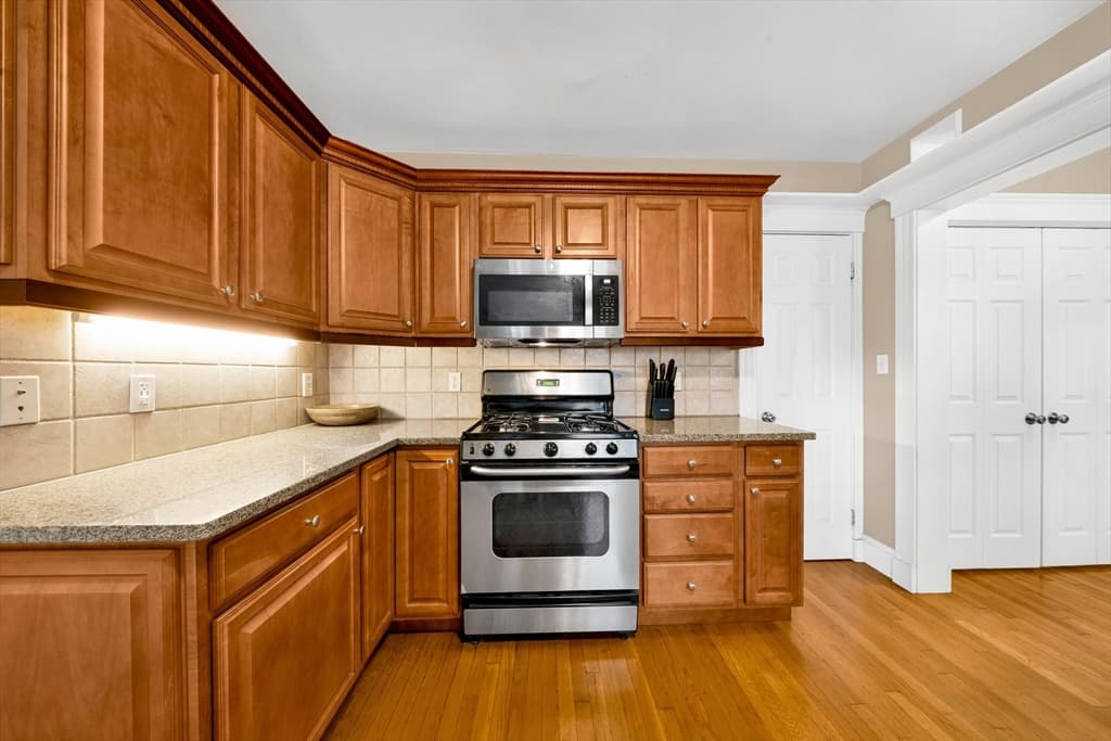 32 Eddy St. # 1, Waltham MA 02451 photo 7