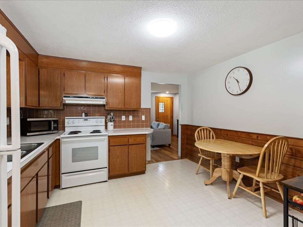 3 Michael Rd, Dracut MA 01826 photo 6