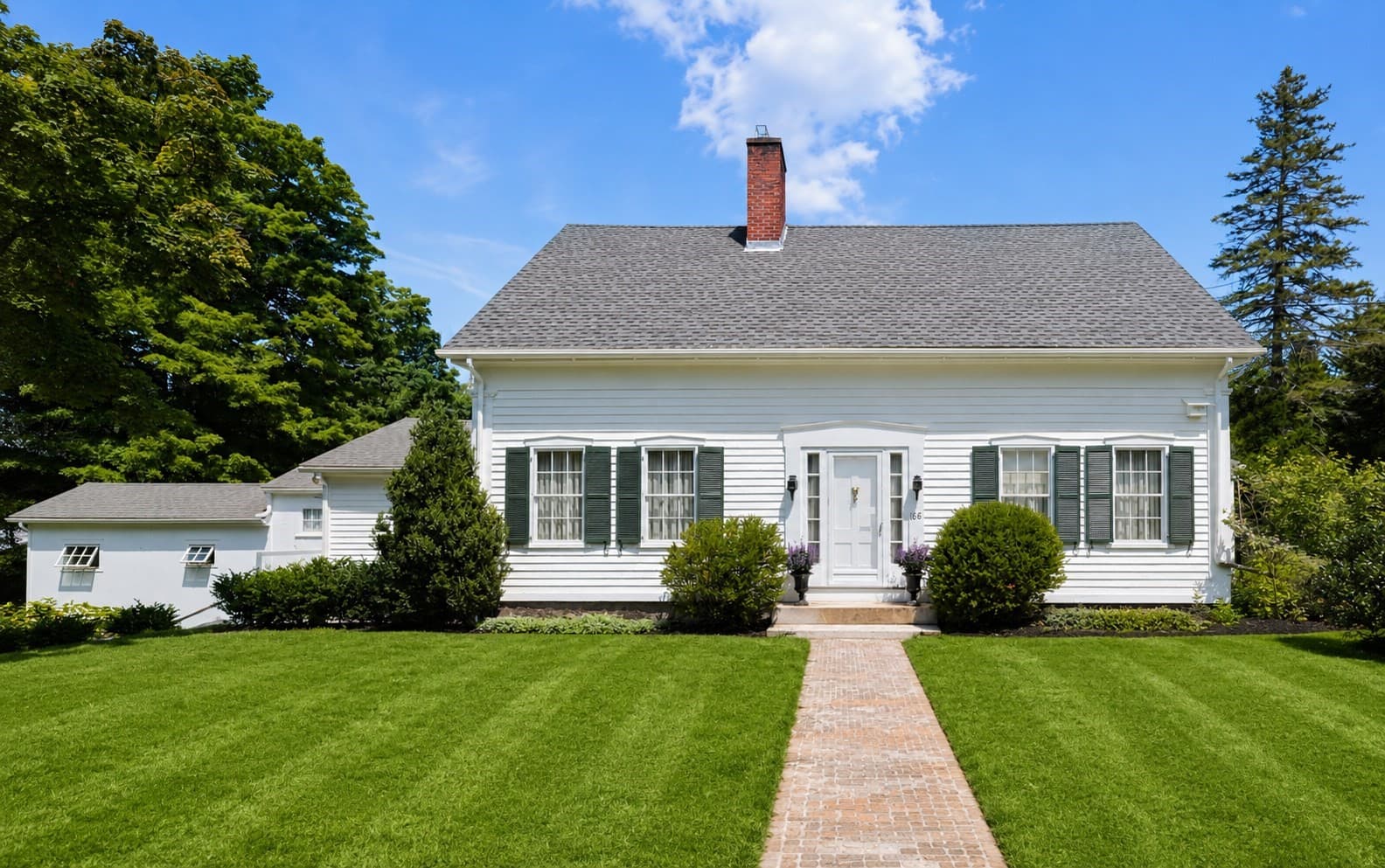 66 Malden St, West Boylston MA 01583