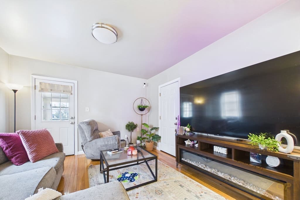 130 Rockland St, New Bedford MA 02740 photo 9