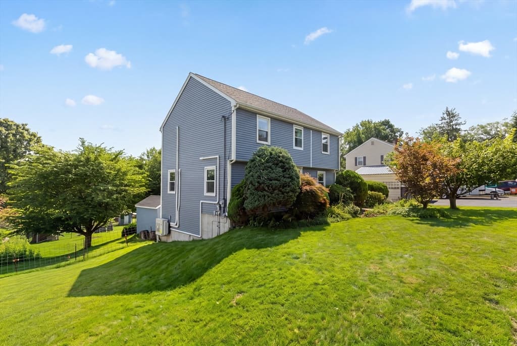 515 Prospect St, West Boylston MA 01583 photo 2