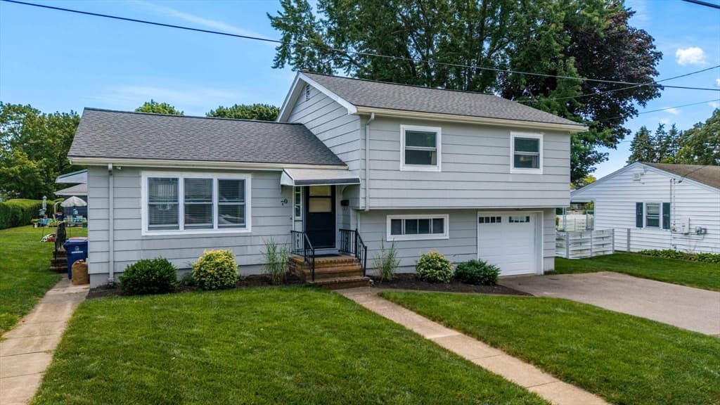 70 Fairmount St, New Bedford MA 02740 photo 4