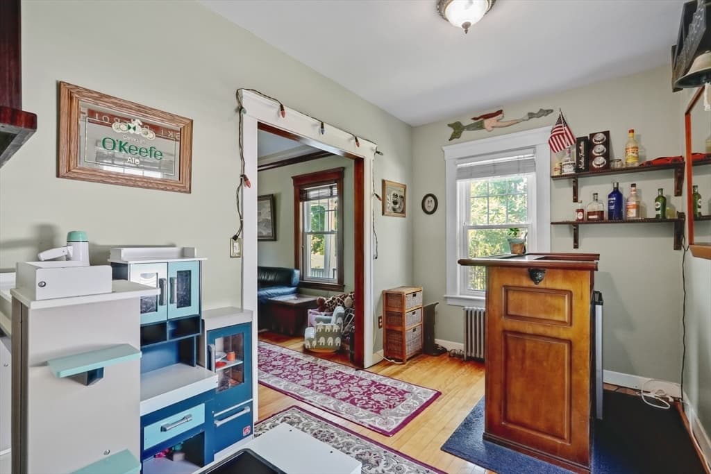 1055 Pleasant, Worcester MA 01602 photo 20