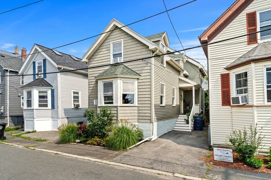 15 Beacon St, Salem MA 01970